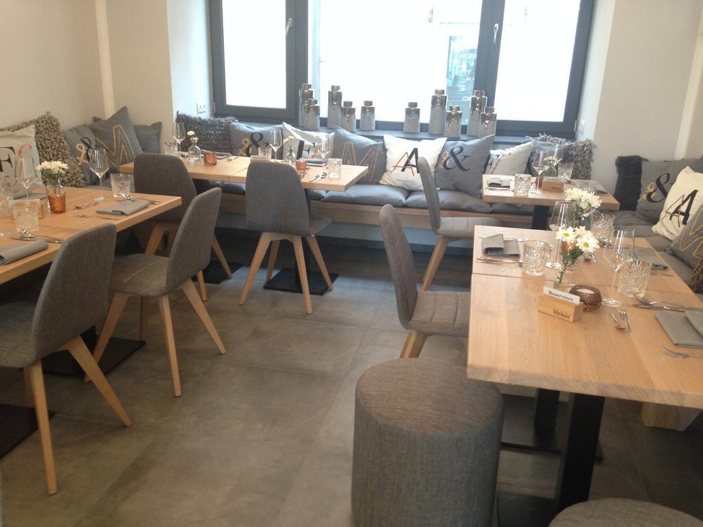 Boutique-Hotel "Stilvoll" Andernach Esterno foto